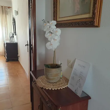 On The Strip Апартаменти