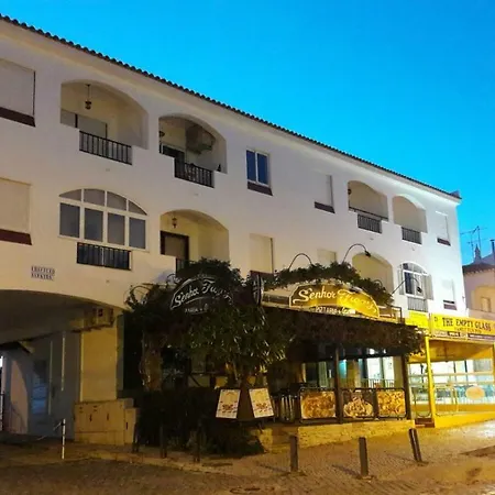 Апартаменти On The Strip Албуфейра