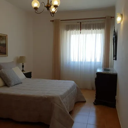 Apartment On The Strip Albufeira