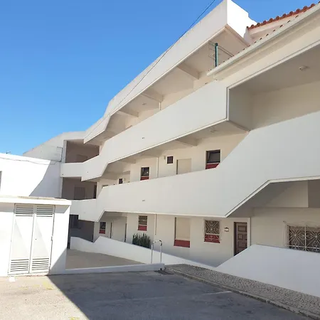 On The Strip Apartment Albufeira