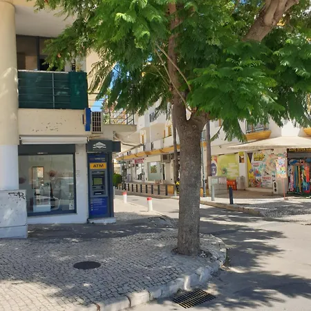 Apartment On The Strip Albufeira