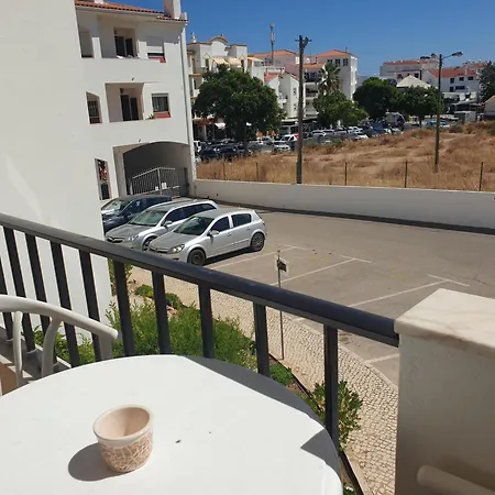 Apartment On The Strip Albufeira