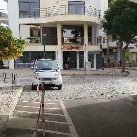 Apartment On The Strip Albufeira