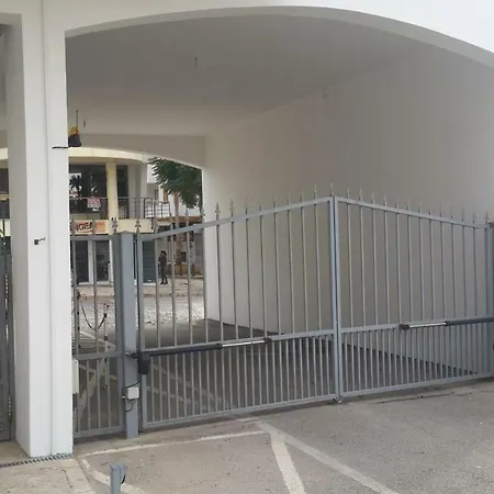 On The Strip דירה